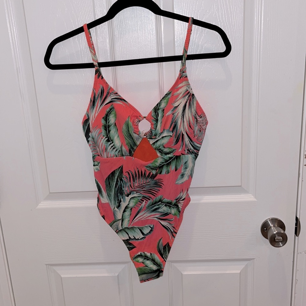 One piece swimsuit